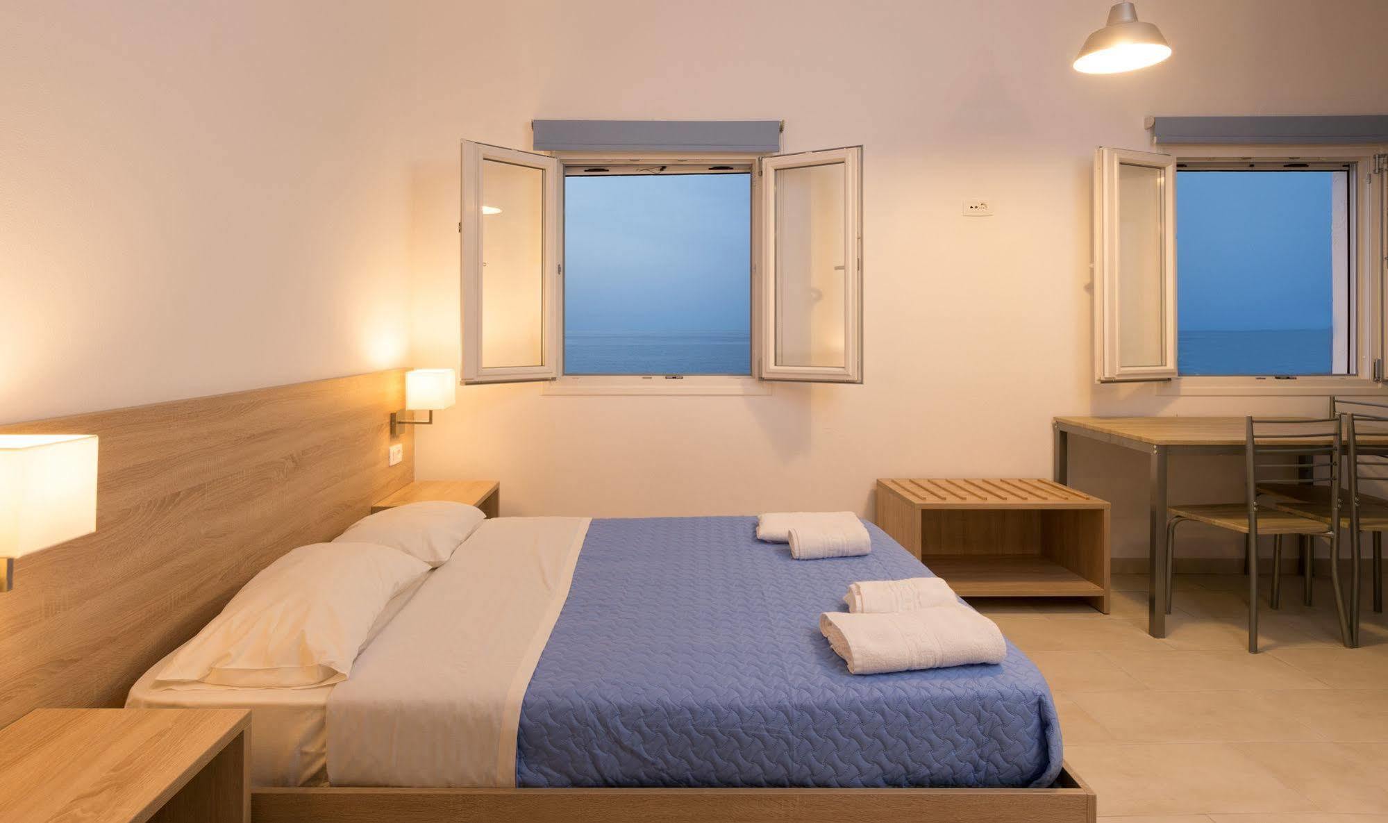 Socrates Apartmens & Restaurant Milatos Exteriér fotografie